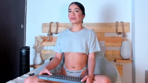 valentina online show from 18, 2, 2025