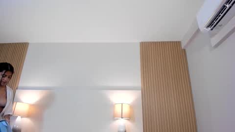 Snapshot of emmaespencer chatting on 21, 2, 2026 emmaespencer online show from 21, 2, 2026