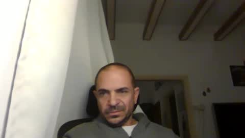 Ariel online show from 25, 12, 2024