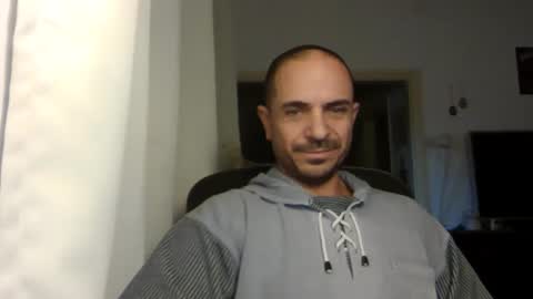 Ariel online show from 25, 12, 2024