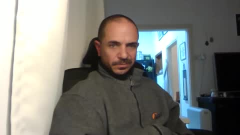 Ariel online show from 5, 1, 2025