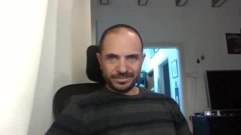 Ariel online show from 6, 2, 2025