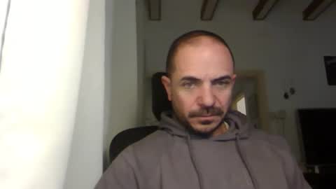 Ariel online show from 7, 2, 2025