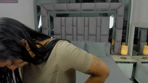 EMMA HILL online show from 20, 10, 2025