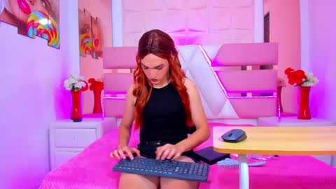 Snapshot of emmahiltton chatting on 14, 5, 2026 Emma Hilton online show from 14, 5, 2026
