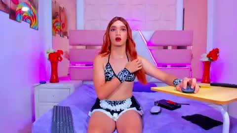 Snapshot of emmahiltton chatting on 16, 6, 2026 Emma Hilton online show from 16, 6, 2026