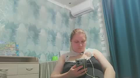 emmamelody online show from 8, 10, 2025