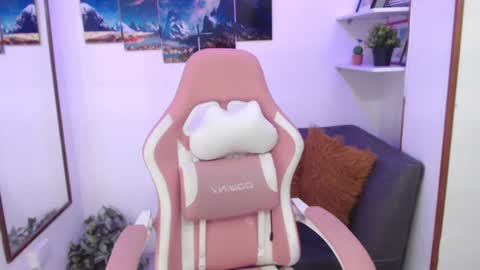 Emma  online show from 9, 3, 2025