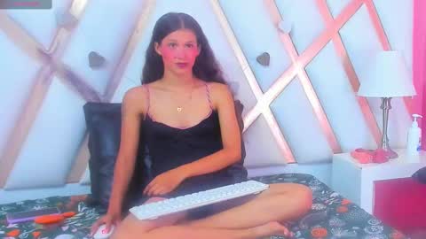 Emmapetty online show from 25, 9, 2025