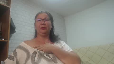 emmasquirt69 online show from 20, 10, 2025