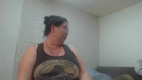 Snapshot of emmasquirt69 chatting on 8, 2, 2026 emmasquirt69 online show from 8, 2, 2026