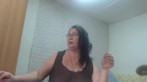 Snapshot of emmasquirt69 chatting on 5, 3, 2026 emmasquirt69 online show from 5, 3, 2026