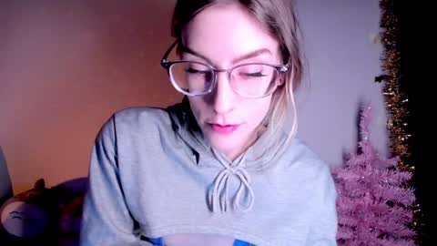 RH-NEGATIVE GREEN-EYED BAELIEN online show from 15, 1, 2025