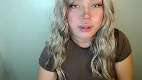 YourDreamGirl Emma  online show from 26, 9, 2025