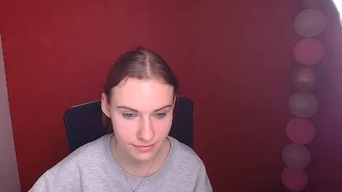 Emmi online show from 21, 2, 2025