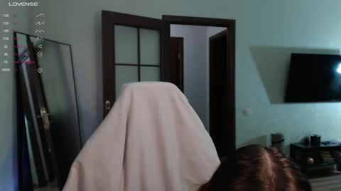 Snapshot of emmiclo chatting on 22, 5, 2026 Emily online show from 22, 5, 2026