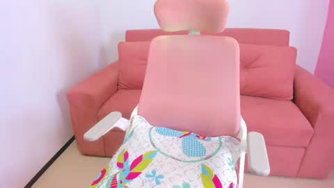 Emmi online show from 4, 2, 2026