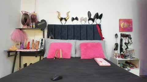          online show from 14, 4, 2026