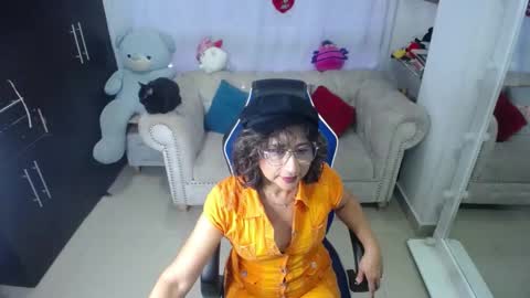 Emmily online show from 10, 3, 2025