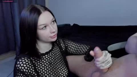 Snapshot of emmy_m00n chatting on 28, 2, 2025 Emily Johny online show from 28, 2, 2025