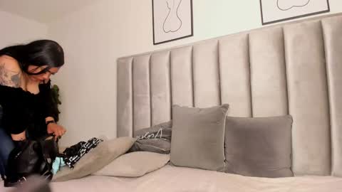 Snapshot of emmy_turnner chatting on 14, 12, 2024 Emily Laila online show from 14, 12, 2024