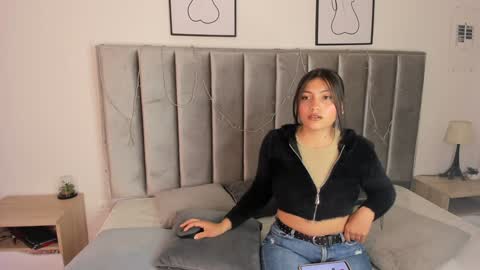 Snapshot of emmy_turnner chatting on 11, 1, 2025 Emily Laila online show from 11, 1, 2025