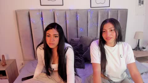 Snapshot of emmy_turnner chatting on 16, 1, 2025 Emily Laila online show from 16, 1, 2025