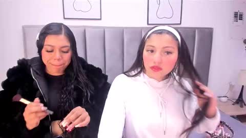Snapshot of emmy_turnner chatting on 2, 10, 2025 Emily Laila online show from 2, 10, 2025
