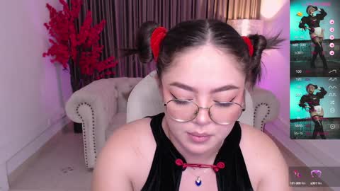 Emmy Walker online show from 23, 1, 2025