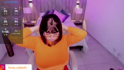 Emmy Walker online show from 10, 10, 2025