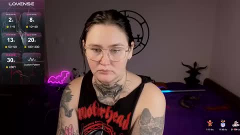 Emmy Bright     50  online show from 18, 12, 2025