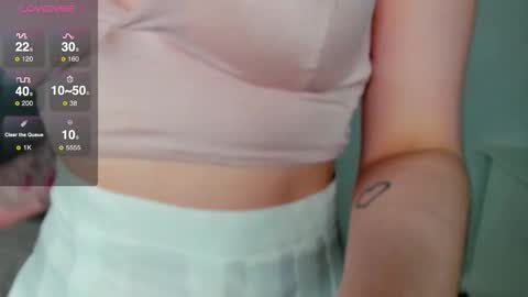 Snapshot of emmyflower chatting on 19, 12, 2025 emmyflower online show from 19, 12, 2025