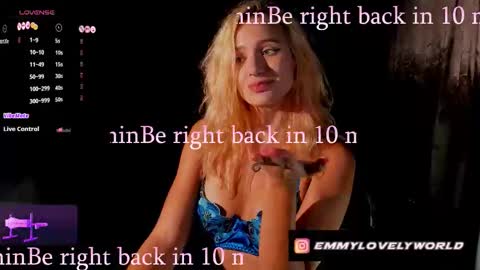 Snapshot of emmyfoxx_ chatting on 16, 10, 2025 Emmy online show from 16, 10, 2025