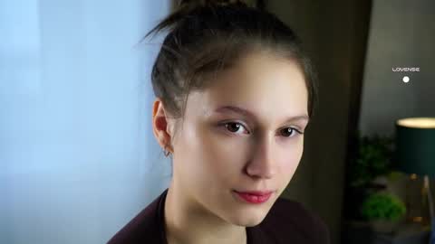 Snapshot of emmyleri chatting on 10, 10, 2025 Emmy online show from 10, 10, 2025