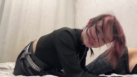 Gabriel  Elizabeth online show from 4, 3, 2025