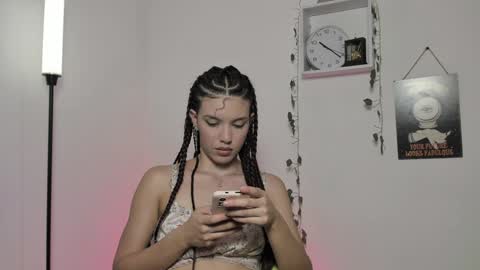 Snapshot of emperatriiiz chatting on 21, 12, 2024 Emperatriz online show from 21, 12, 2024