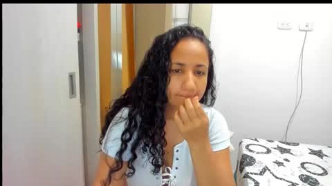 emperatriztapia online show from 2, 2, 2026