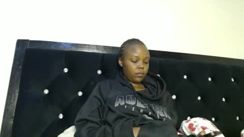 Snapshot of empressvee25 chatting on 11, 1, 2026 empress online show from 11, 1, 2026