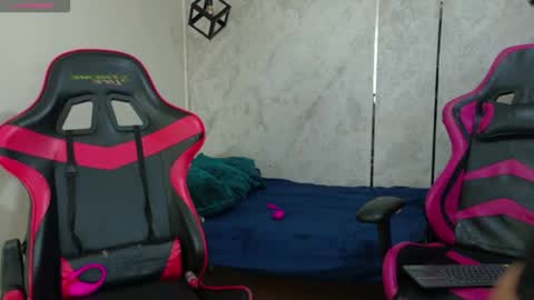 Emy online show from 18, 4, 2026