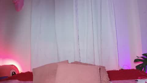 Snapshot of emy_cole1 chatting on 6, 7, 2026 Emy online show from 6, 7, 2026