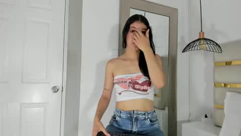 EMY FERRER online show from 11, 7, 2026