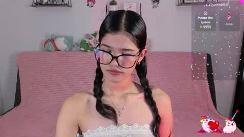 emycarver09 online show from 6, 3, 2026