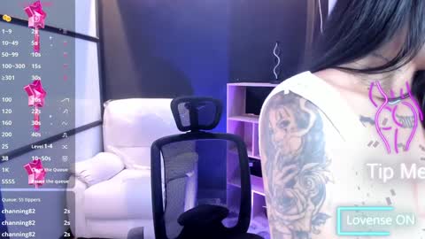 Emy Silver online show from 3, 2, 2025