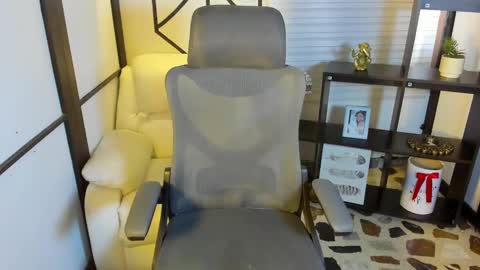 Emy Silver online show from 7, 2, 2025