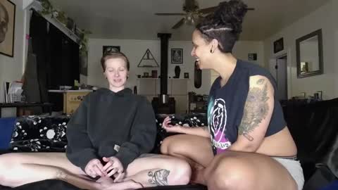 Cedar redhead and River brunette online show from 9, 1, 2025