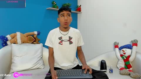 Snapshot of ender_h0t chatting on 17, 12, 2025 Ender online show from 17, 12, 2025