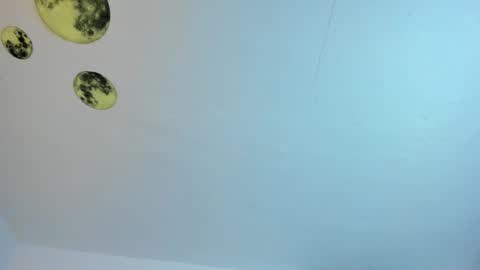 juliana  online show from 7, 3, 2026