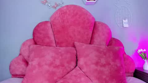  E N G E L  online show from 6, 3, 2025