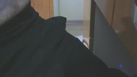 engin_83 online show from 16, 11, 2025