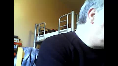 englishguysurrey online show from 5, 4, 2026